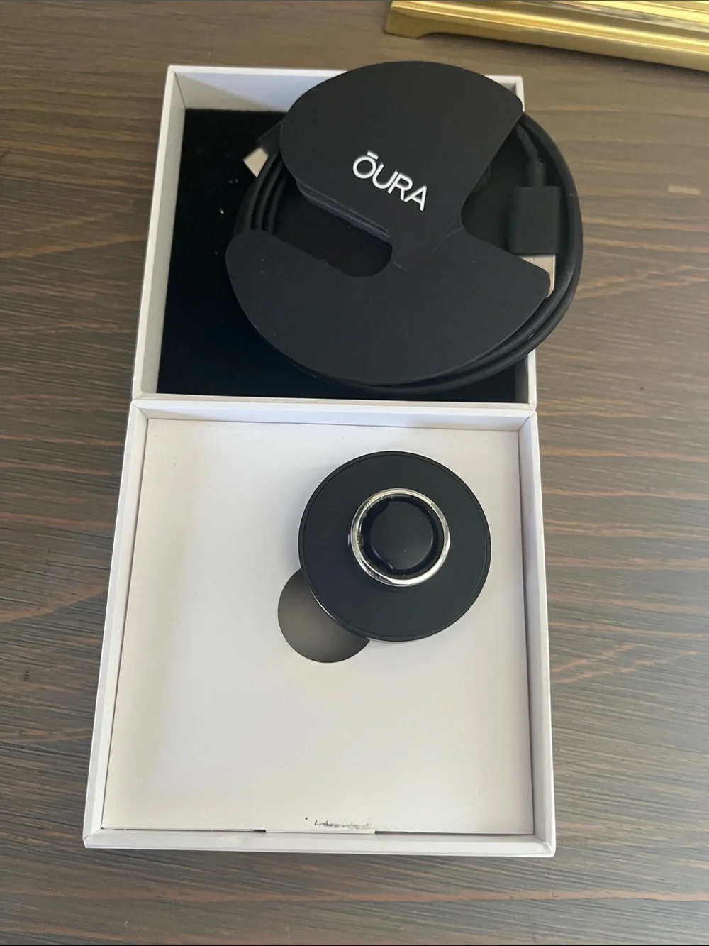 Oura Black Ring Charger and Cable Size 8 Gen3
